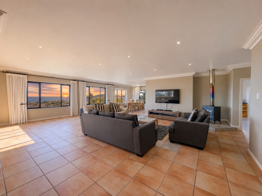 4 Bedroom Property for Sale in Lower Robberg Western Cape